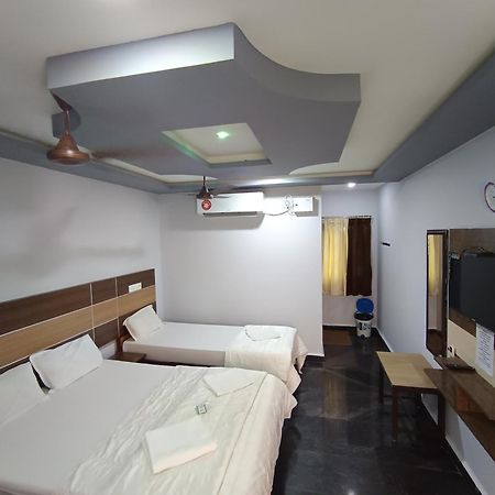 Sri Murugan Beach Paradise Hotel マハーバリプラム エクステリア 写真