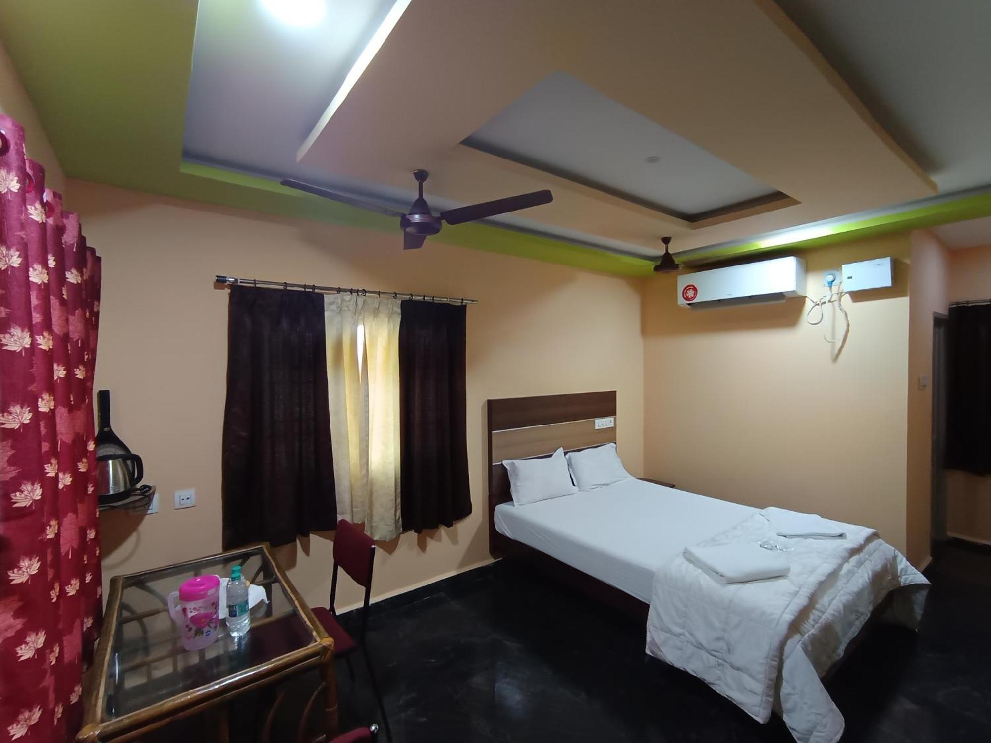 Sri Murugan Beach Paradise Hotel マハーバリプラム エクステリア 写真