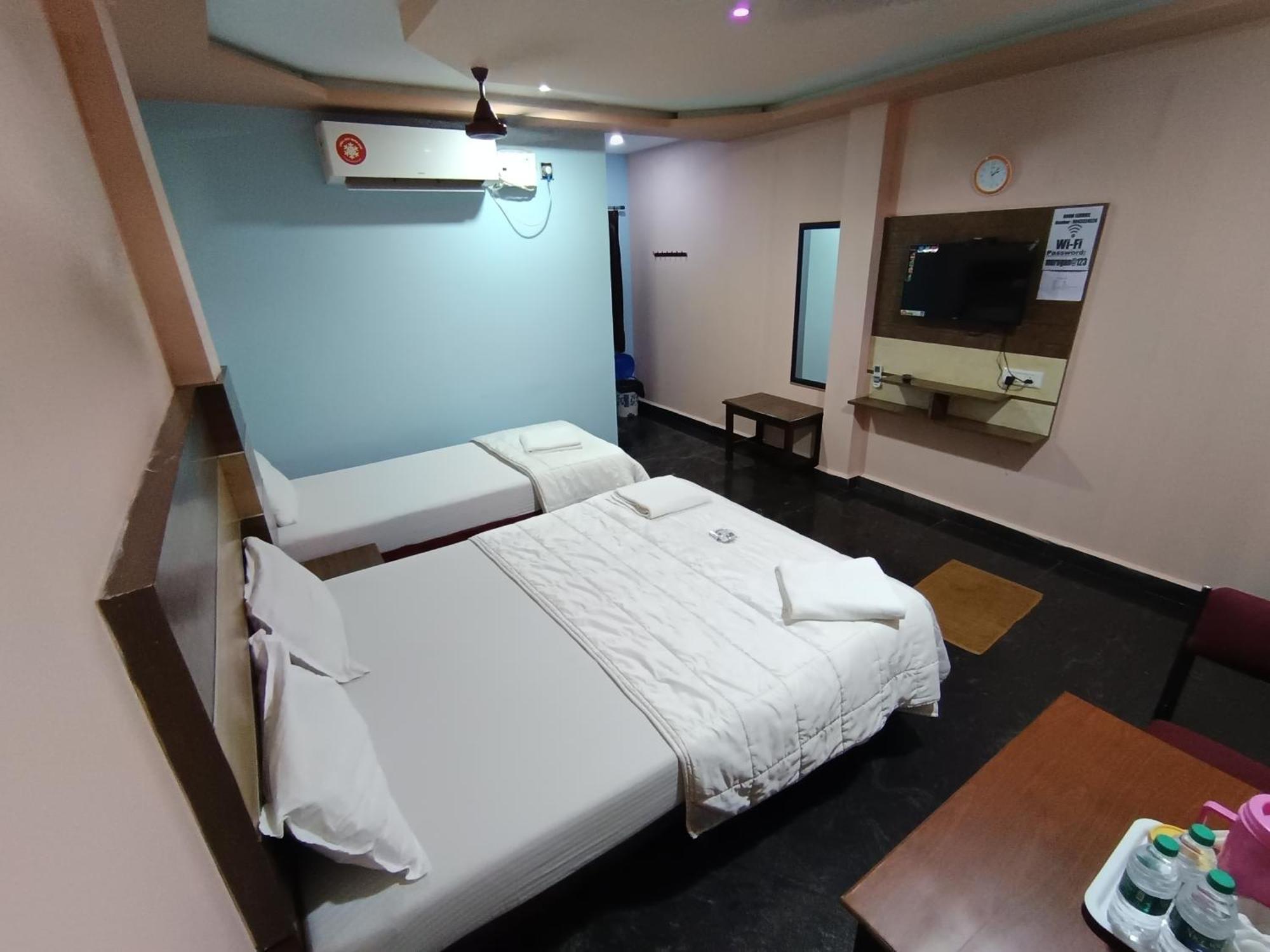 Sri Murugan Beach Paradise Hotel マハーバリプラム エクステリア 写真