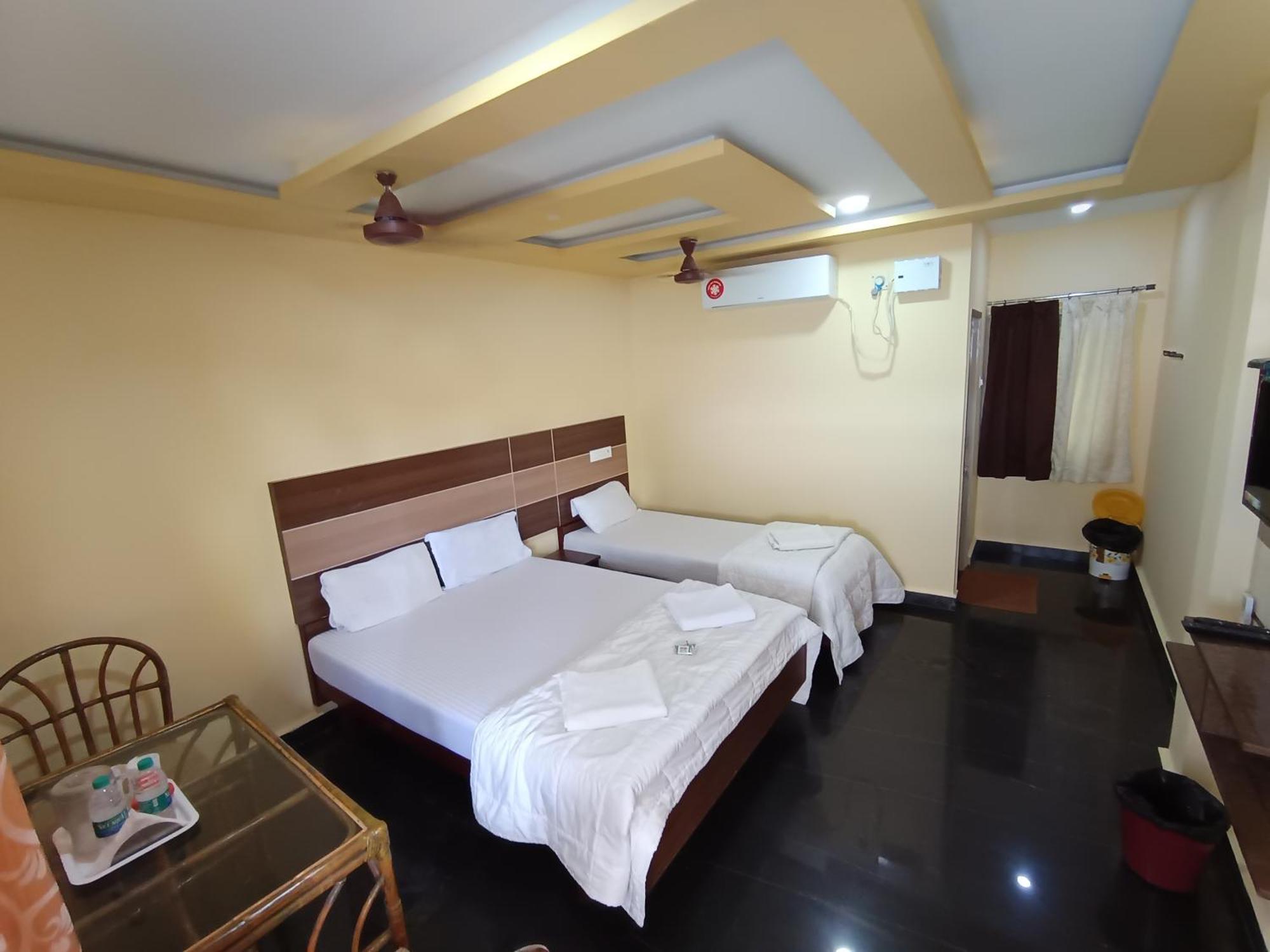 Sri Murugan Beach Paradise Hotel マハーバリプラム エクステリア 写真