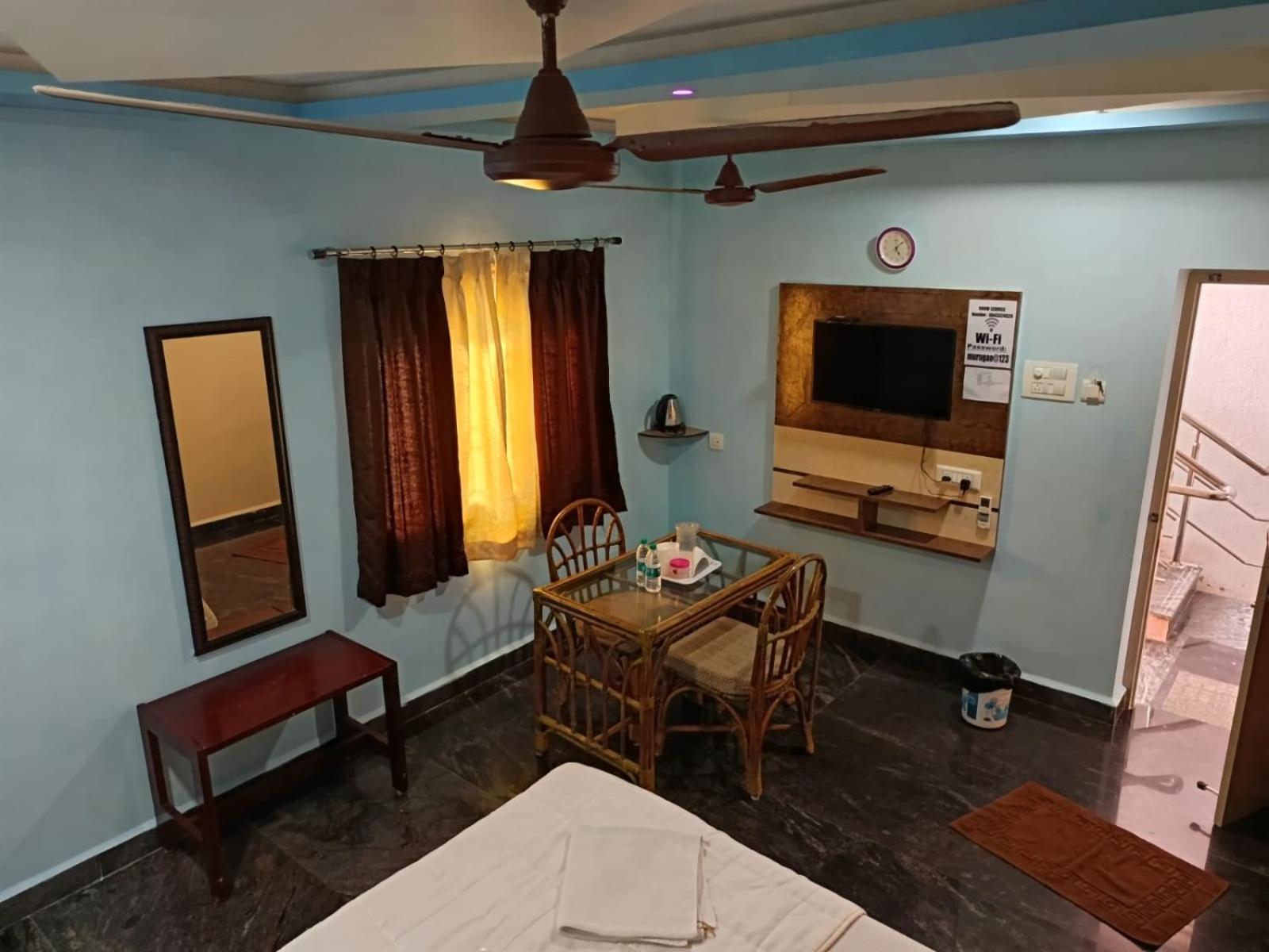 Sri Murugan Beach Paradise Hotel マハーバリプラム エクステリア 写真
