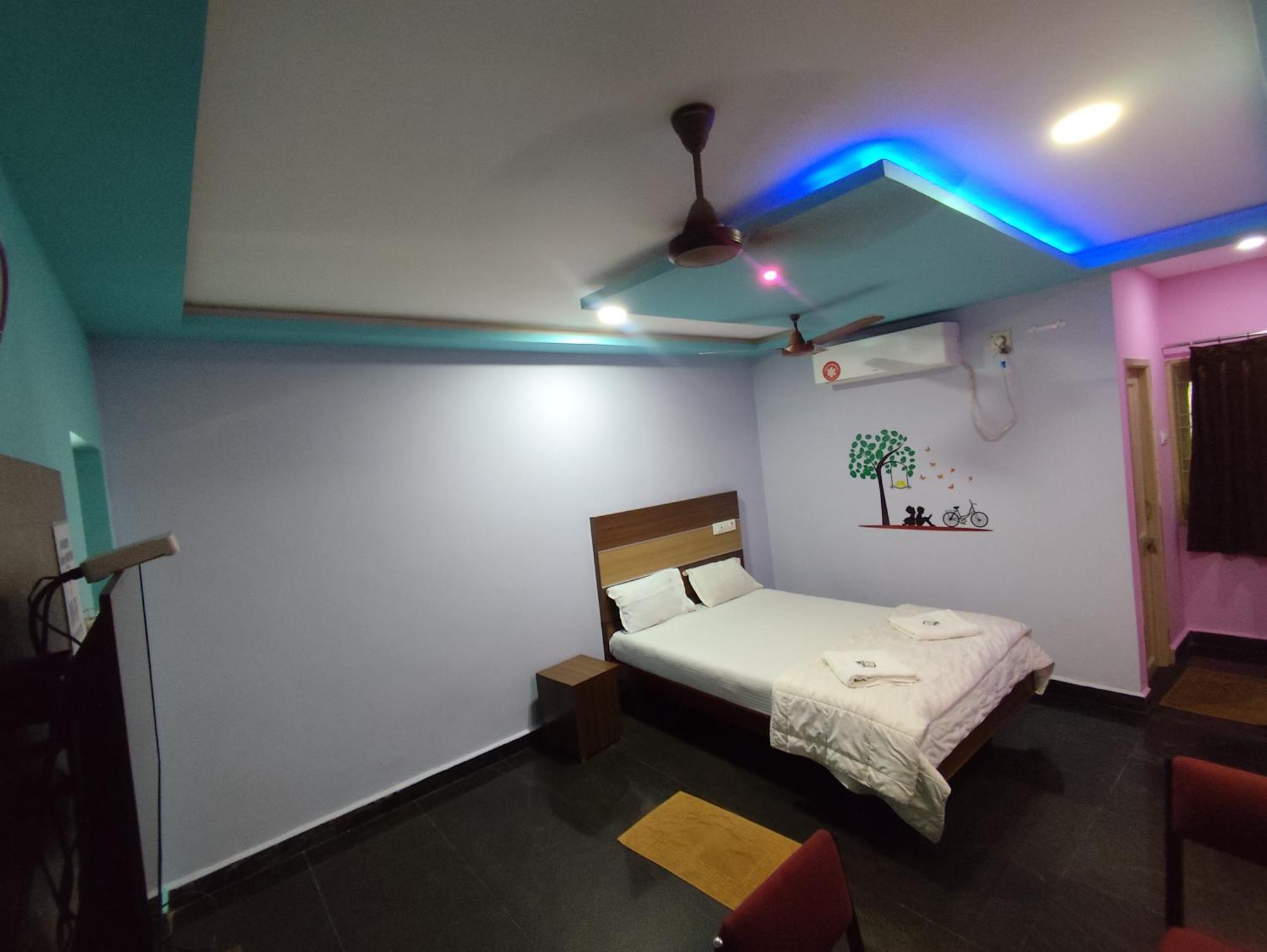 Sri Murugan Beach Paradise Hotel マハーバリプラム エクステリア 写真