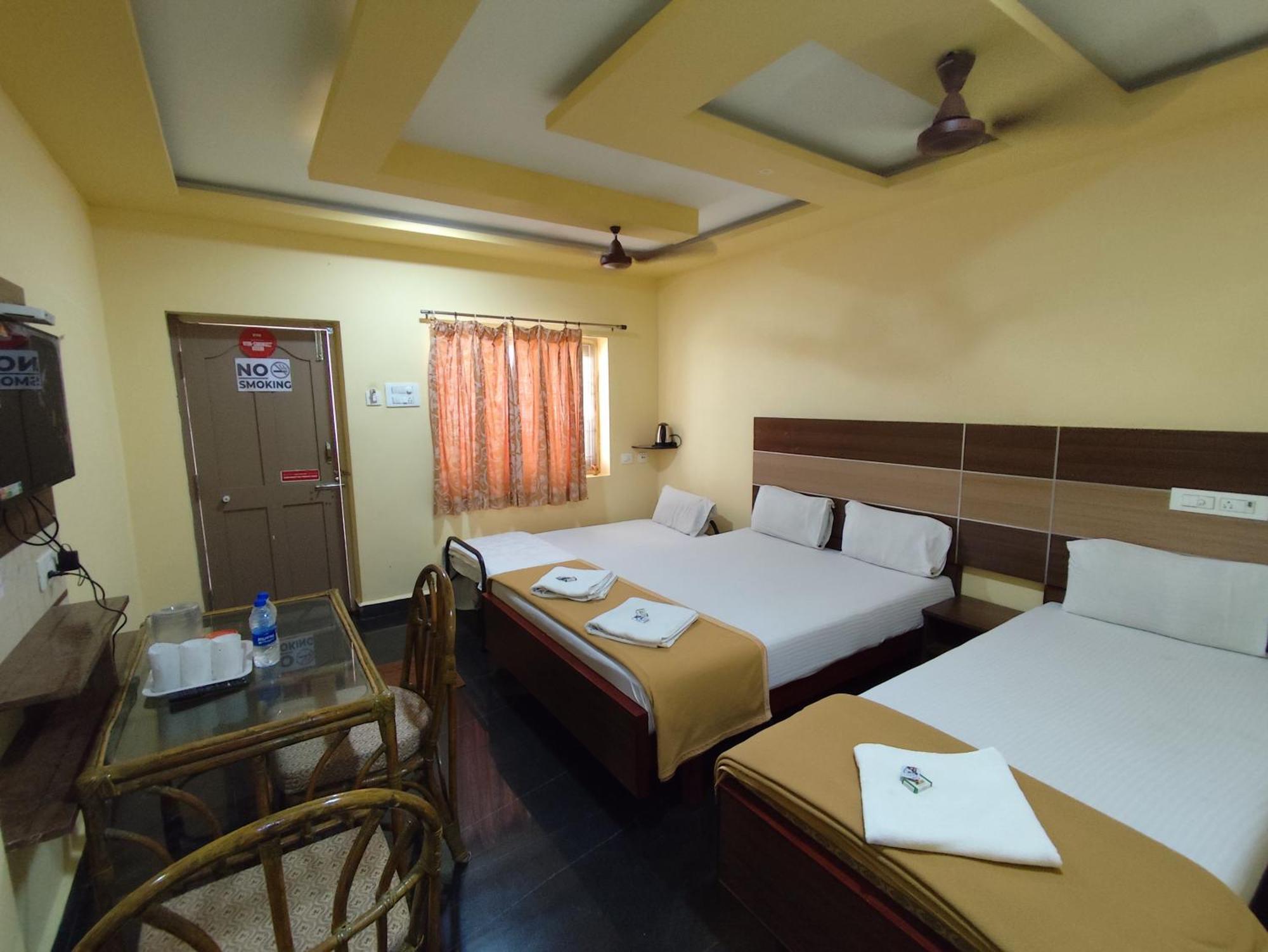 Sri Murugan Beach Paradise Hotel マハーバリプラム エクステリア 写真
