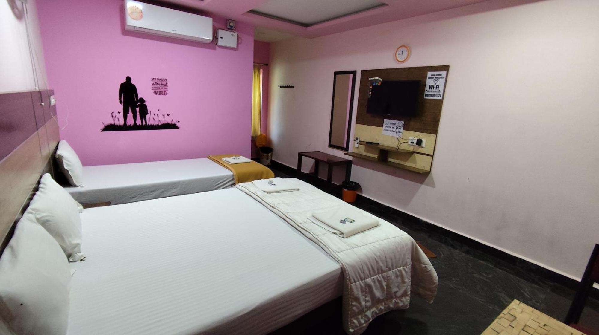 Sri Murugan Beach Paradise Hotel マハーバリプラム エクステリア 写真